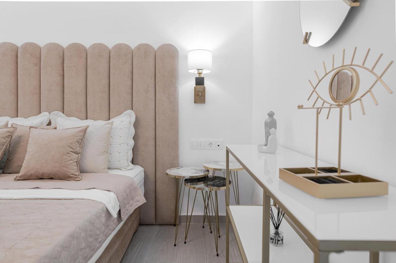 Diogenis Seaside Apartment *
