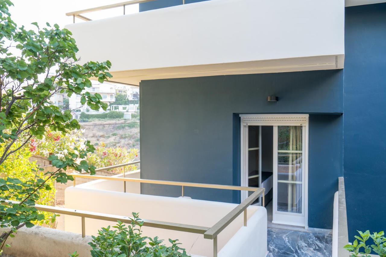 Apartment Chroma