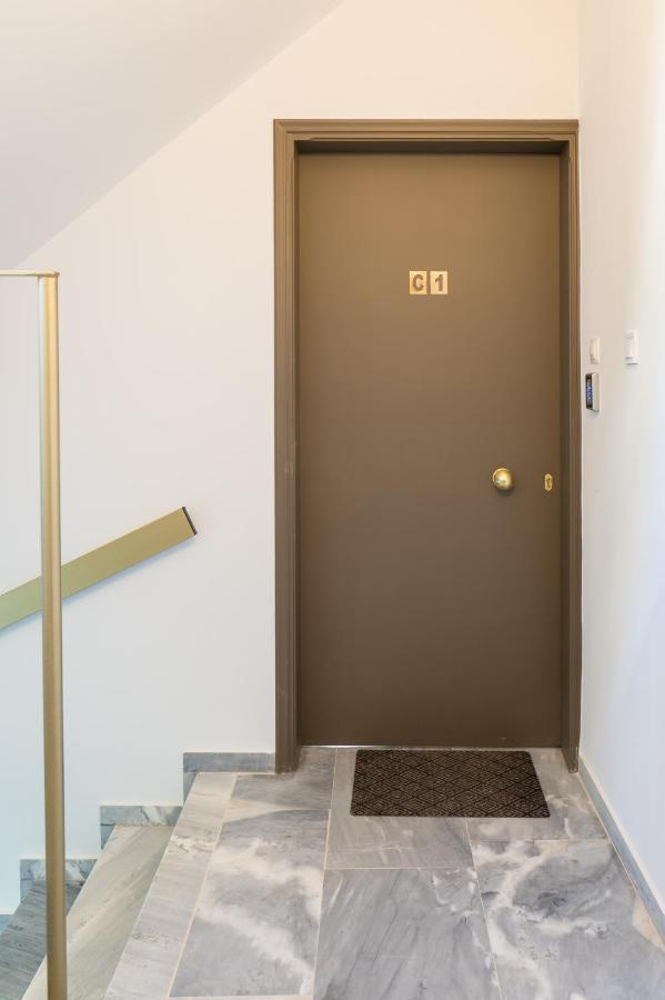 Apartment Chroma *