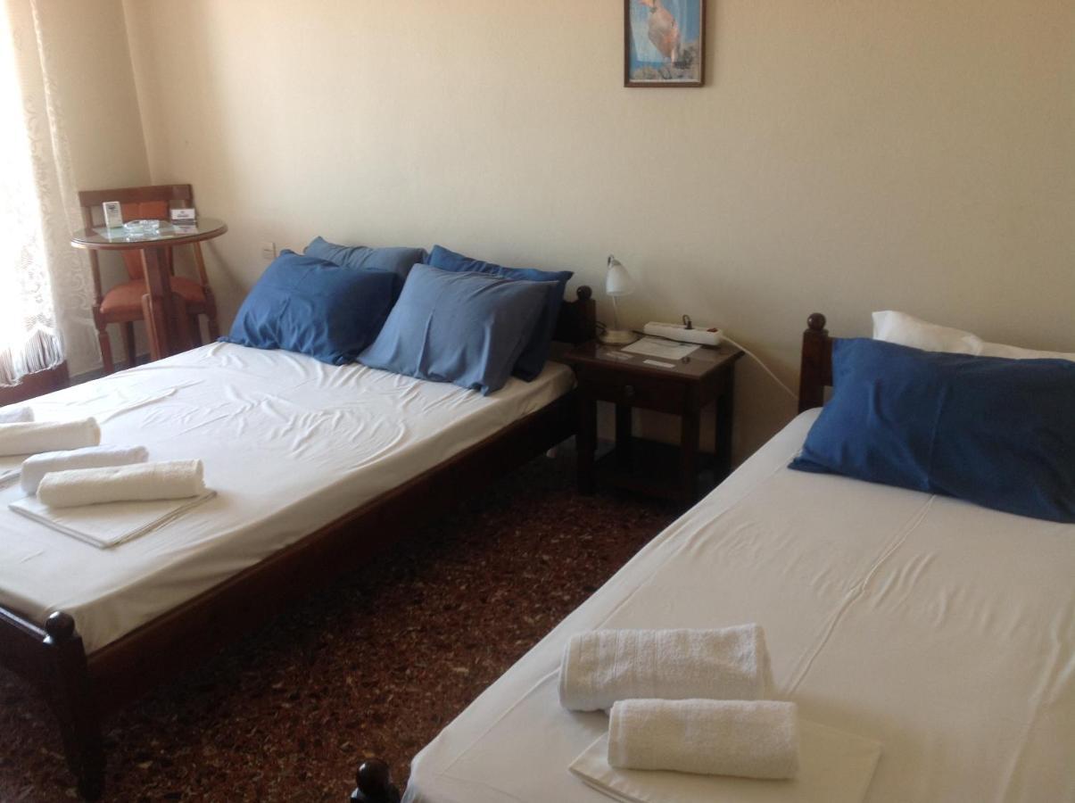 Filippos Apartments: Seaside Panoramic Views Agria