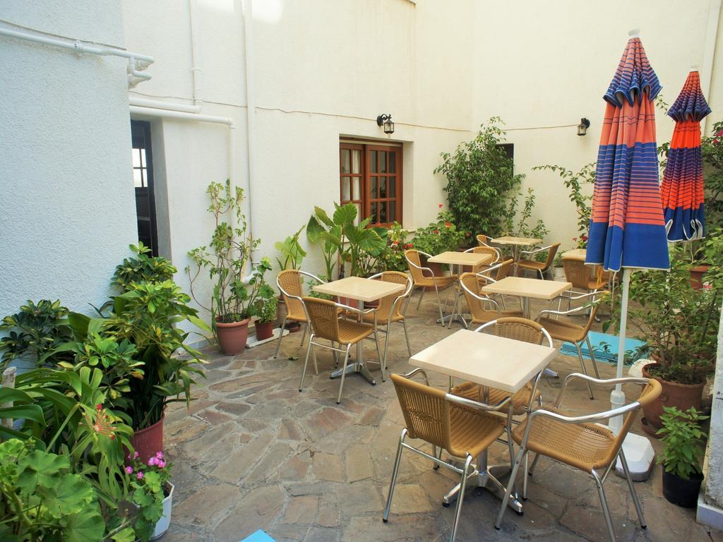 Hotel Anthemis