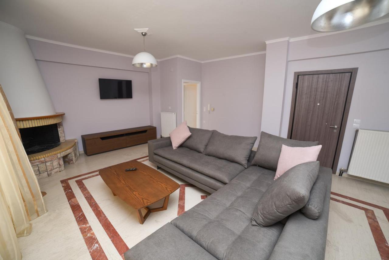 Aparthotel Stoudios Georgias Arkoudi