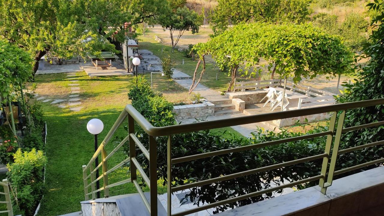 Asterias Maisonette & *