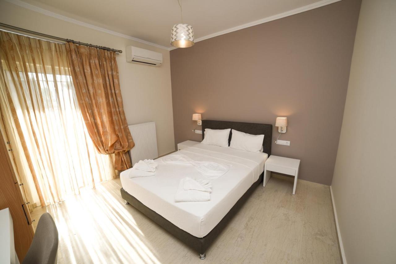 Aparthotel Stoudios Georgias Arkoudi