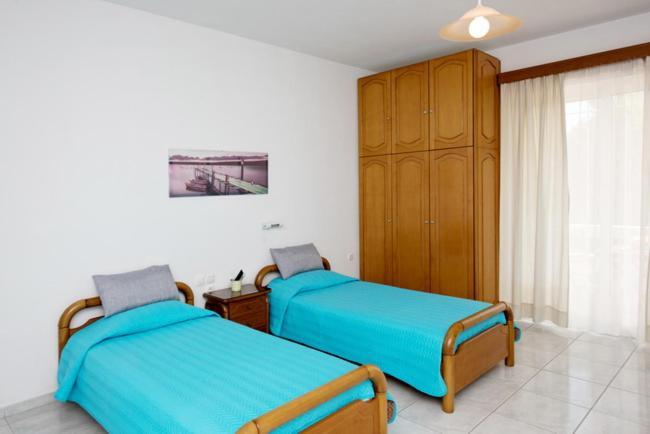 Maria Studios & Apartment