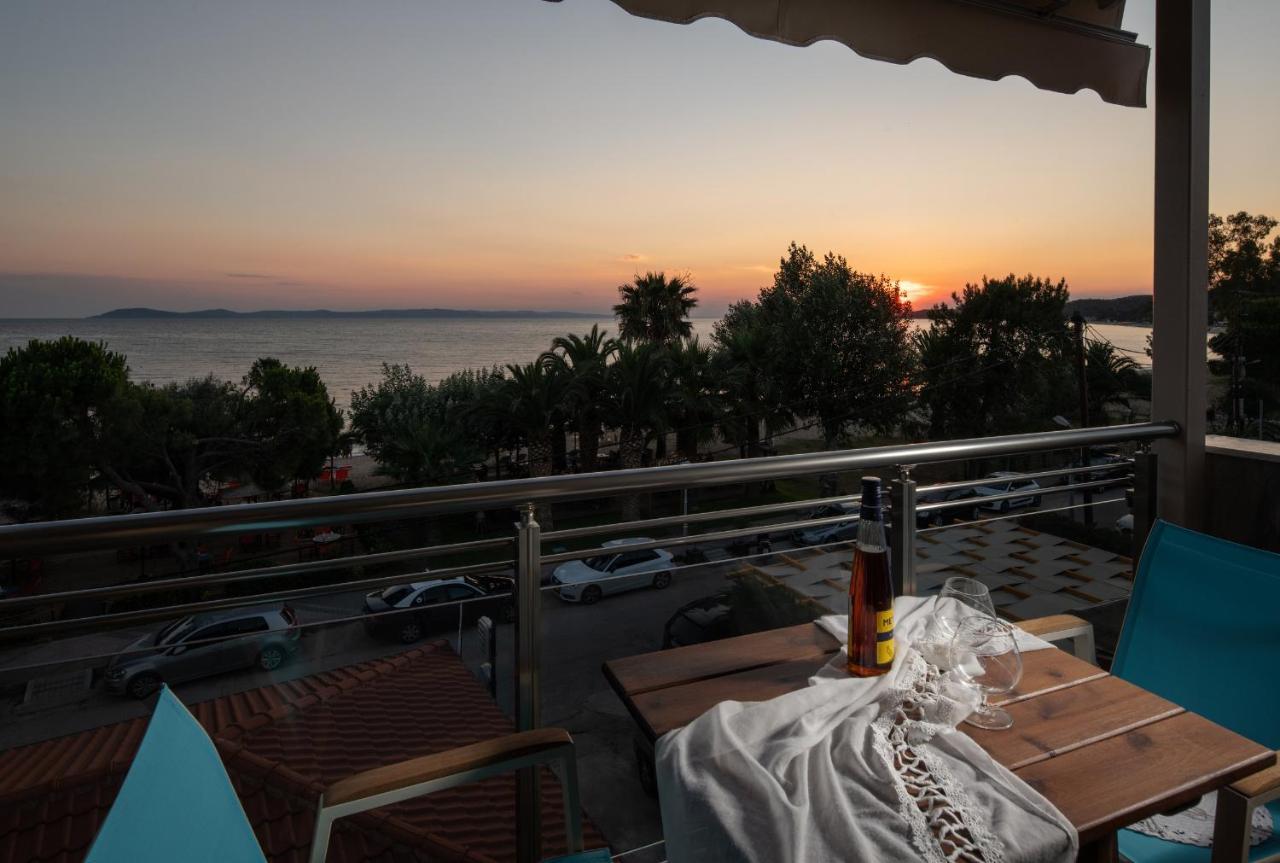 Sunset - With Seaview & Back Side Apartements Toroni