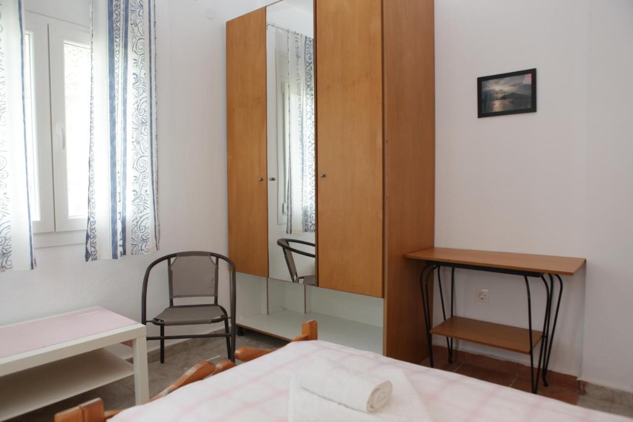 Apartment O Pyrgos Panormos (Skopelos)