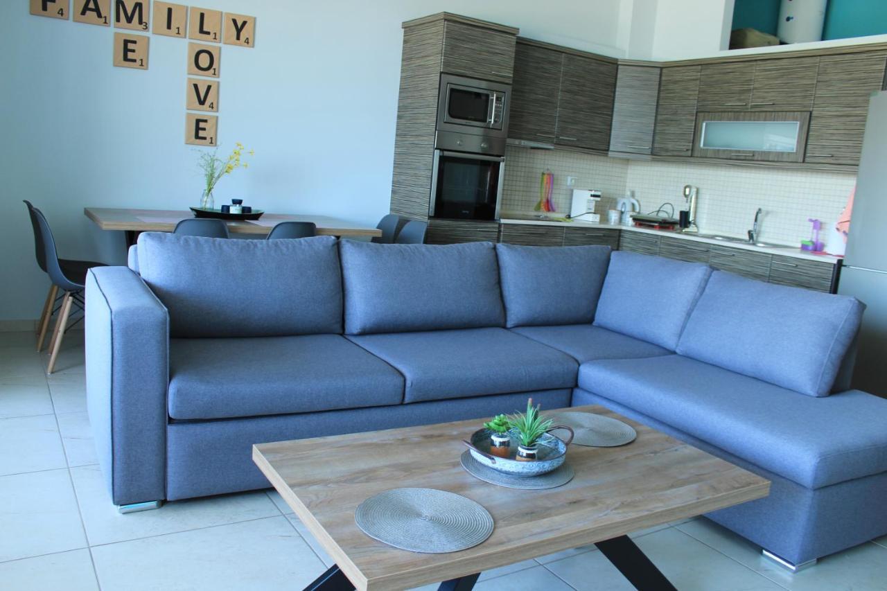 Lakis Luxury Apartment