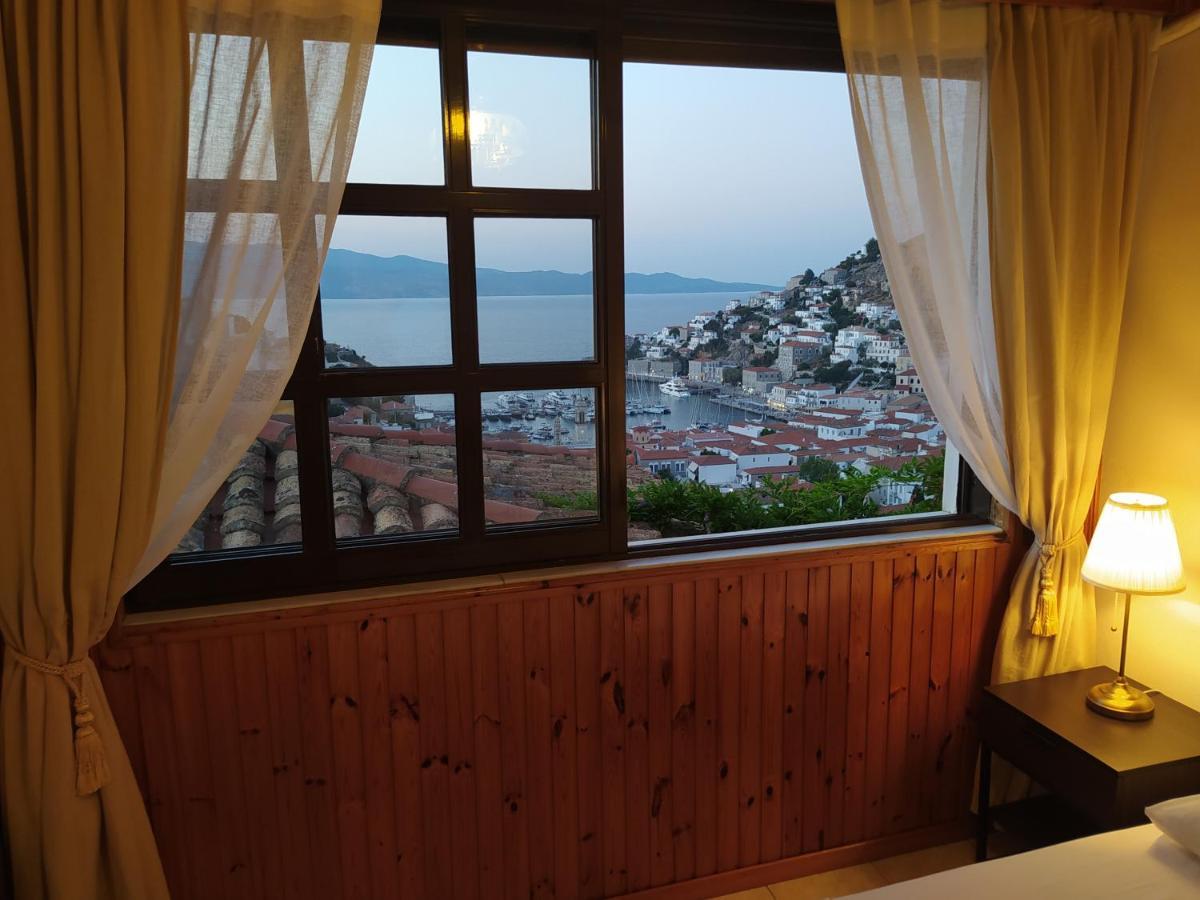 Hydra's View House Holiday home