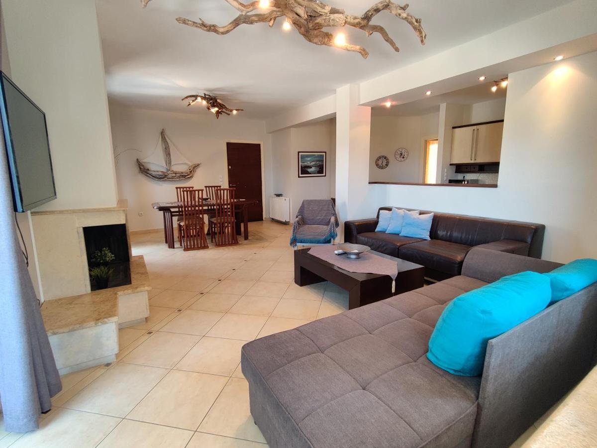 Quiet Luxury Near Center And Port Apartment