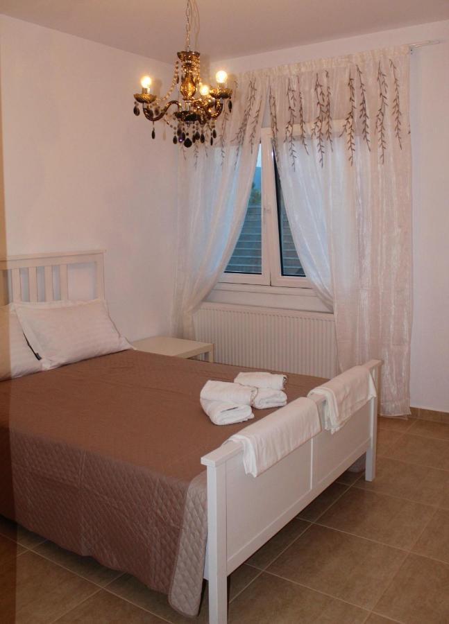 Apartment Dimitri - Gardenside Souterrain Alexandroupoli