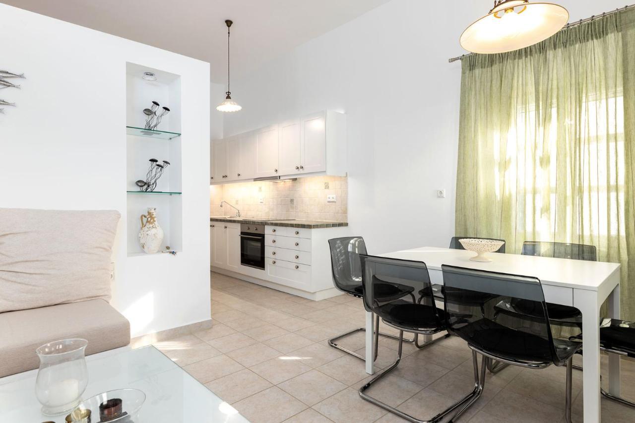 Casa Nileas For Cycladic Summer Living Right On The Bay And Beach! Holiday home Parikia (Paros)