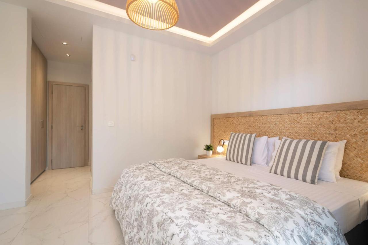 Amari Villa *