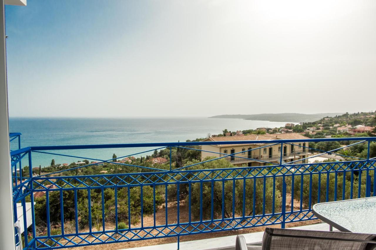 Folies * Lourdata (Kefalonia)