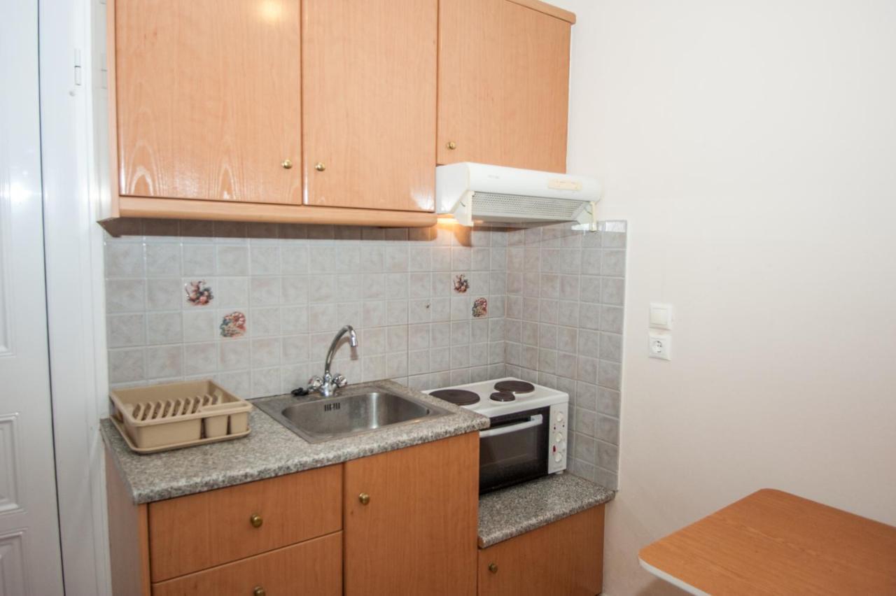 Folies Apartment *