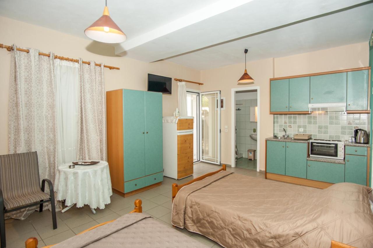 Folies Apartment *