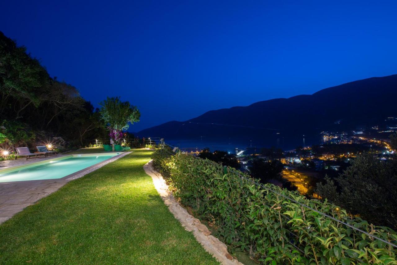 Pnoes Lefkada * Vasiliki (Lefkada)