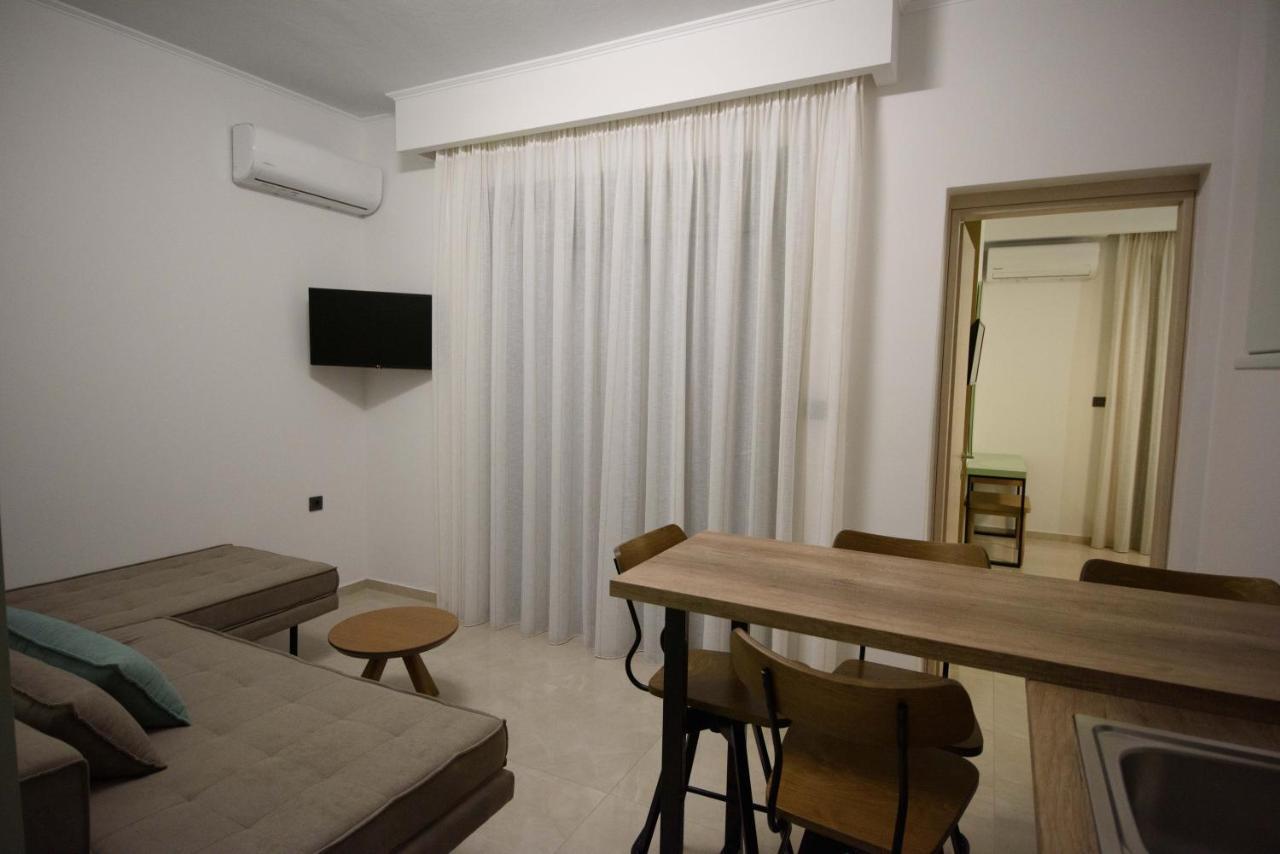 Ikaros Apartment