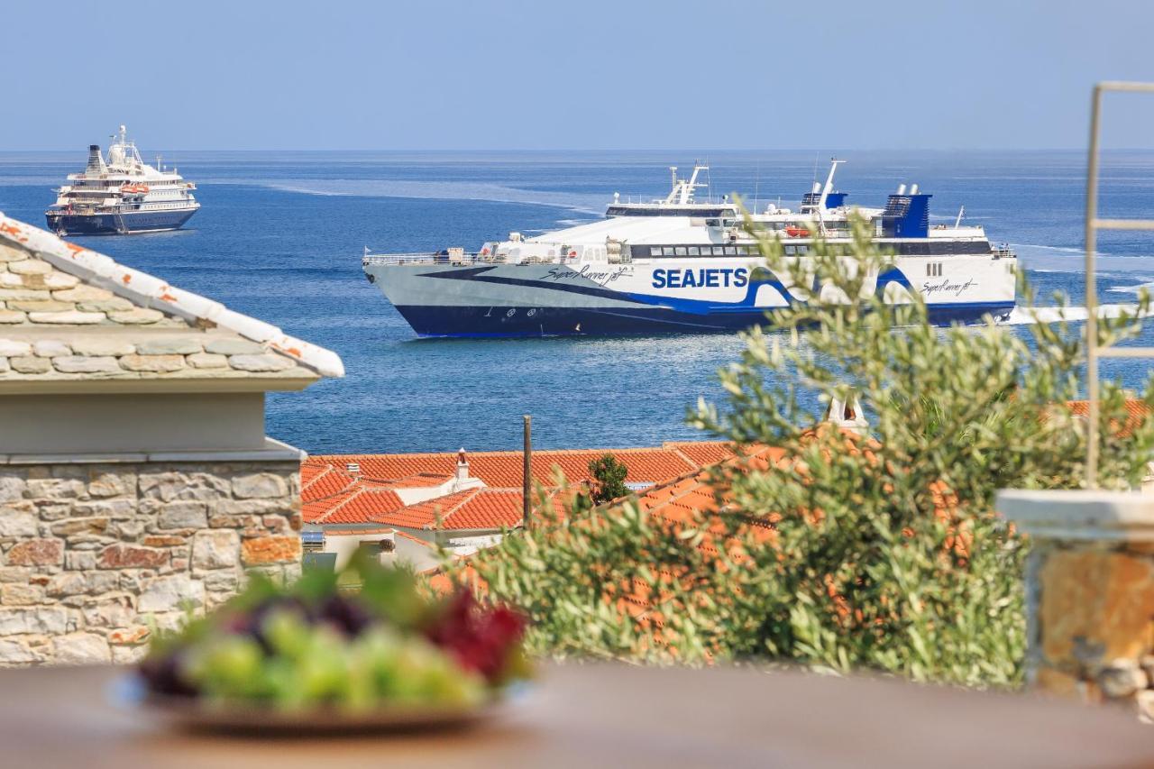 Kingstone 2 Skopelos Town