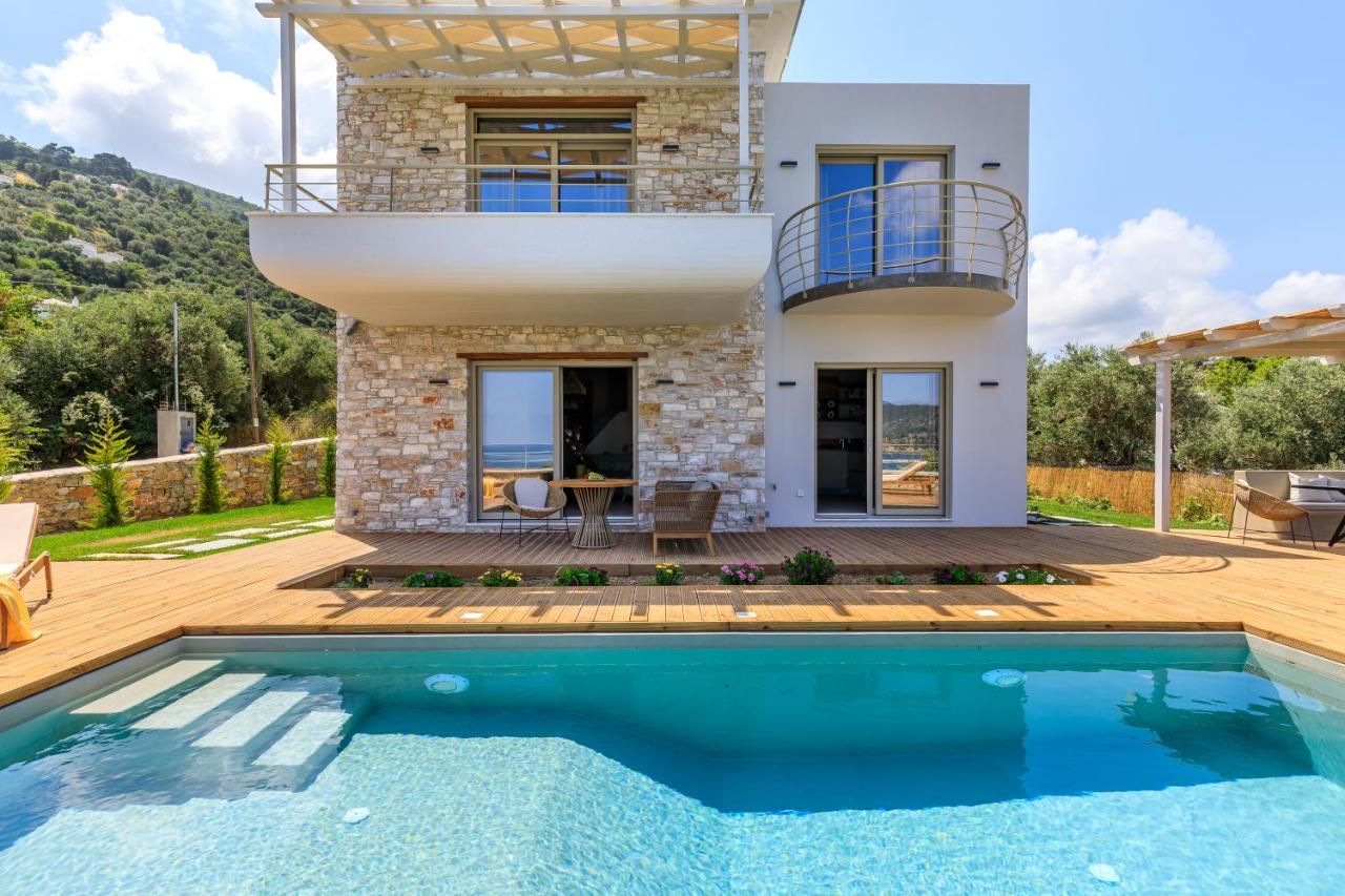 Villa Kingstone 2 *