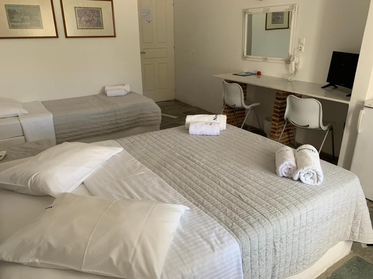 Hotel Paros By Kottas 3*