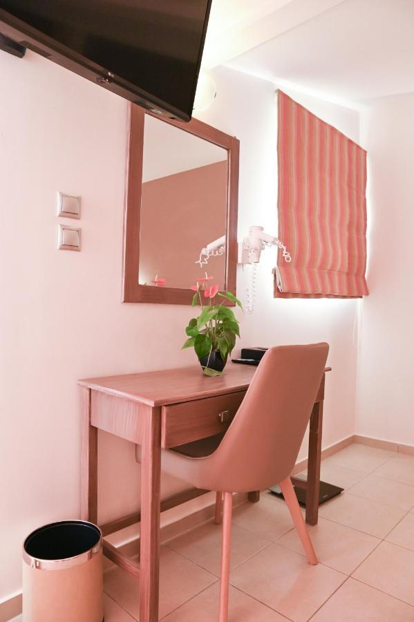 Stoudios Georgias Aparthotel Arkoudi