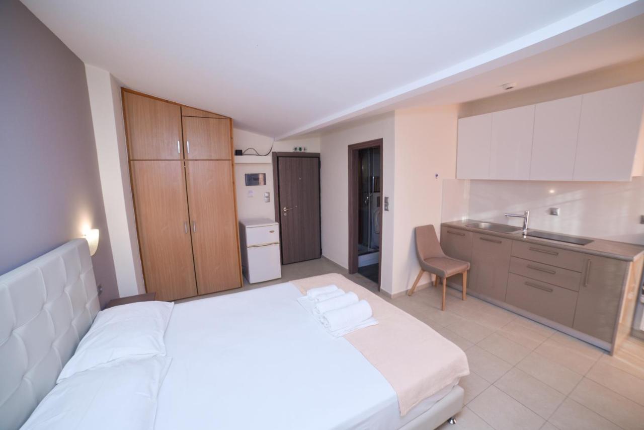 Aparthotel Stoudios Georgias