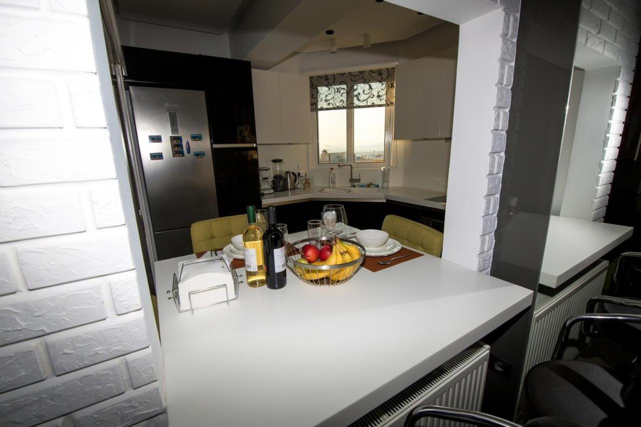 Helen Luxury Loft Design Meisonette-apartment Apartment