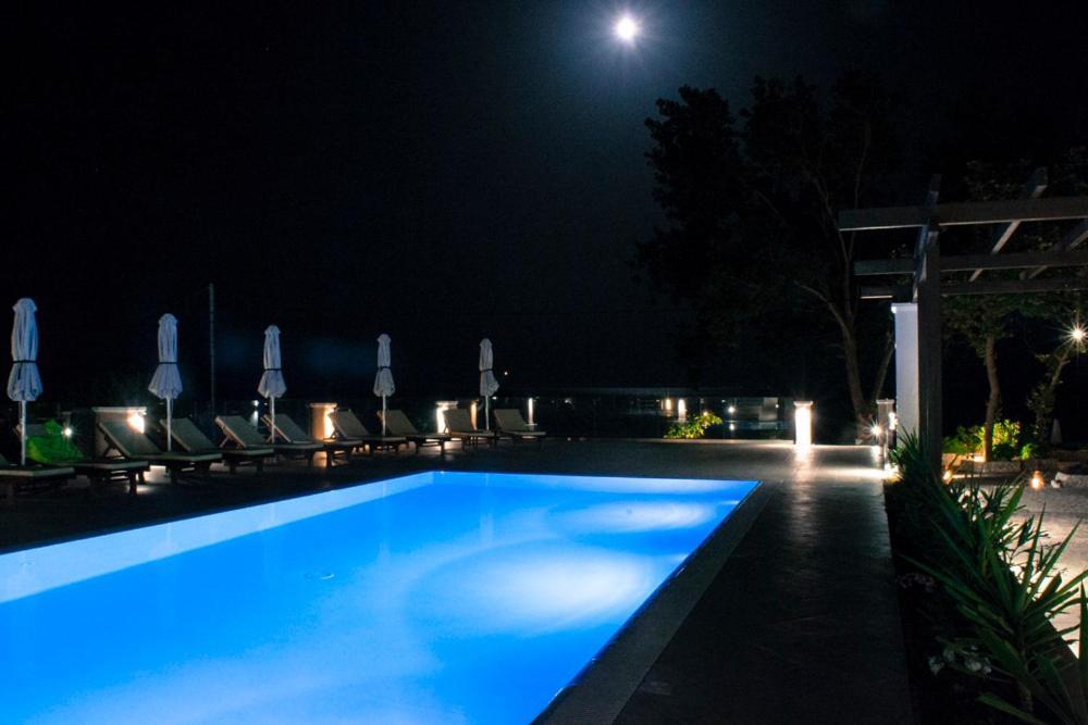 Sea And Creek Holiday home