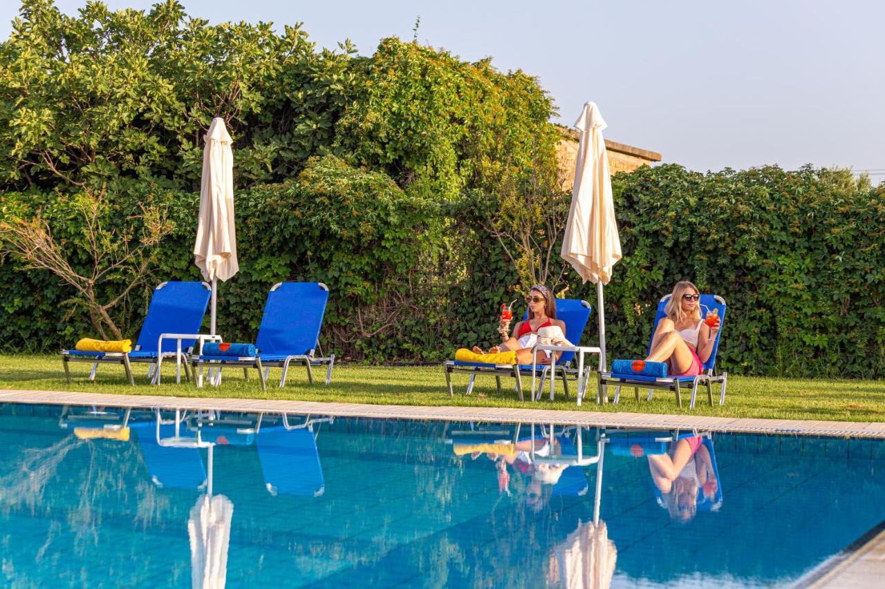 Aparthotel Alonia 2*