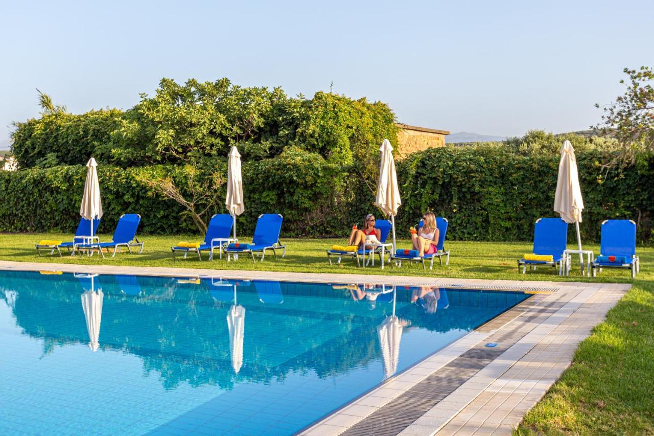 Alonia Aparthotel