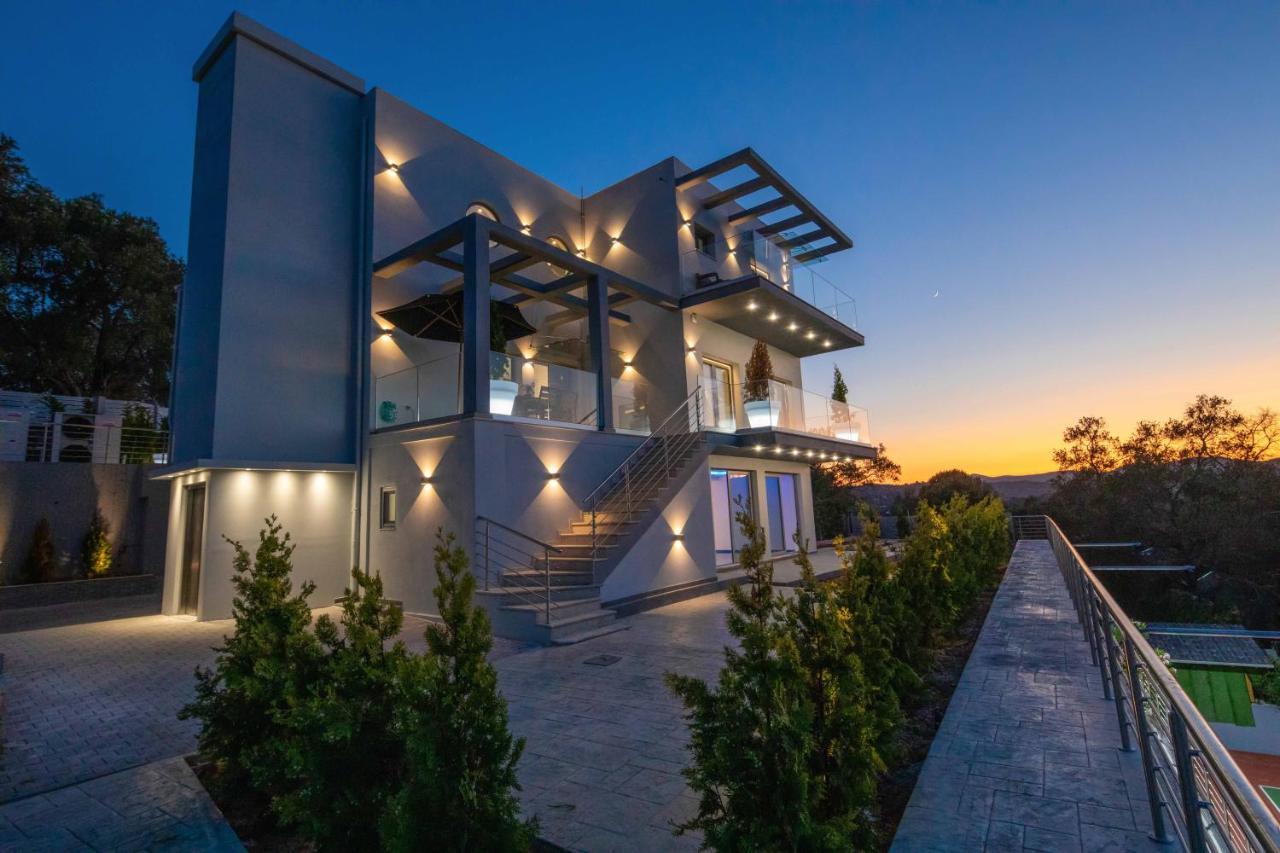 Villa Five Stars