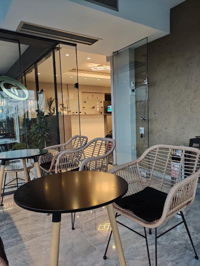 Peloton Hotel