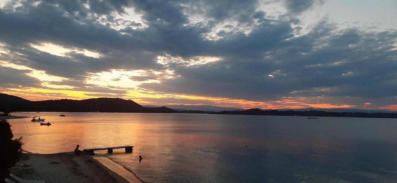 Holiday home Private Seafront House In With Amazing View Of Diaporos Island *