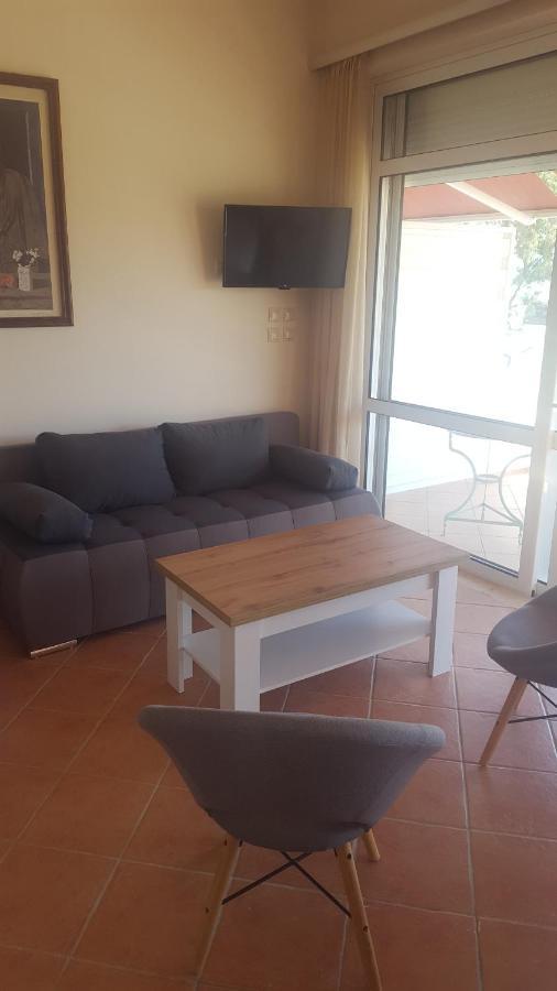 View 2 Holiday home