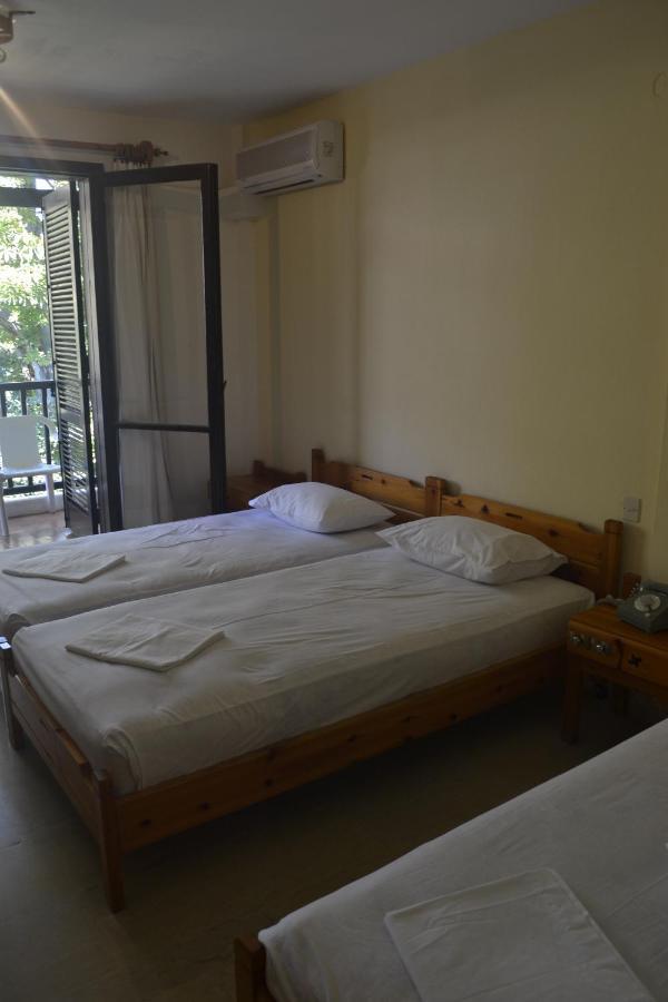 Maro Hotel 3*