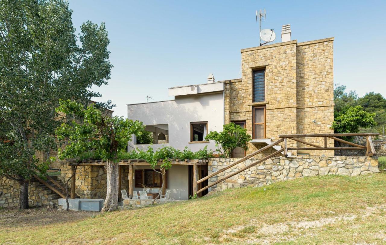 Louise, Trani Ammouda #feelslikehome Ormos Panagias
