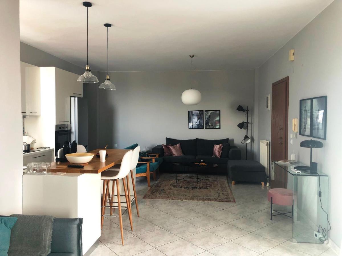 Vanilla Luxurious Apartment