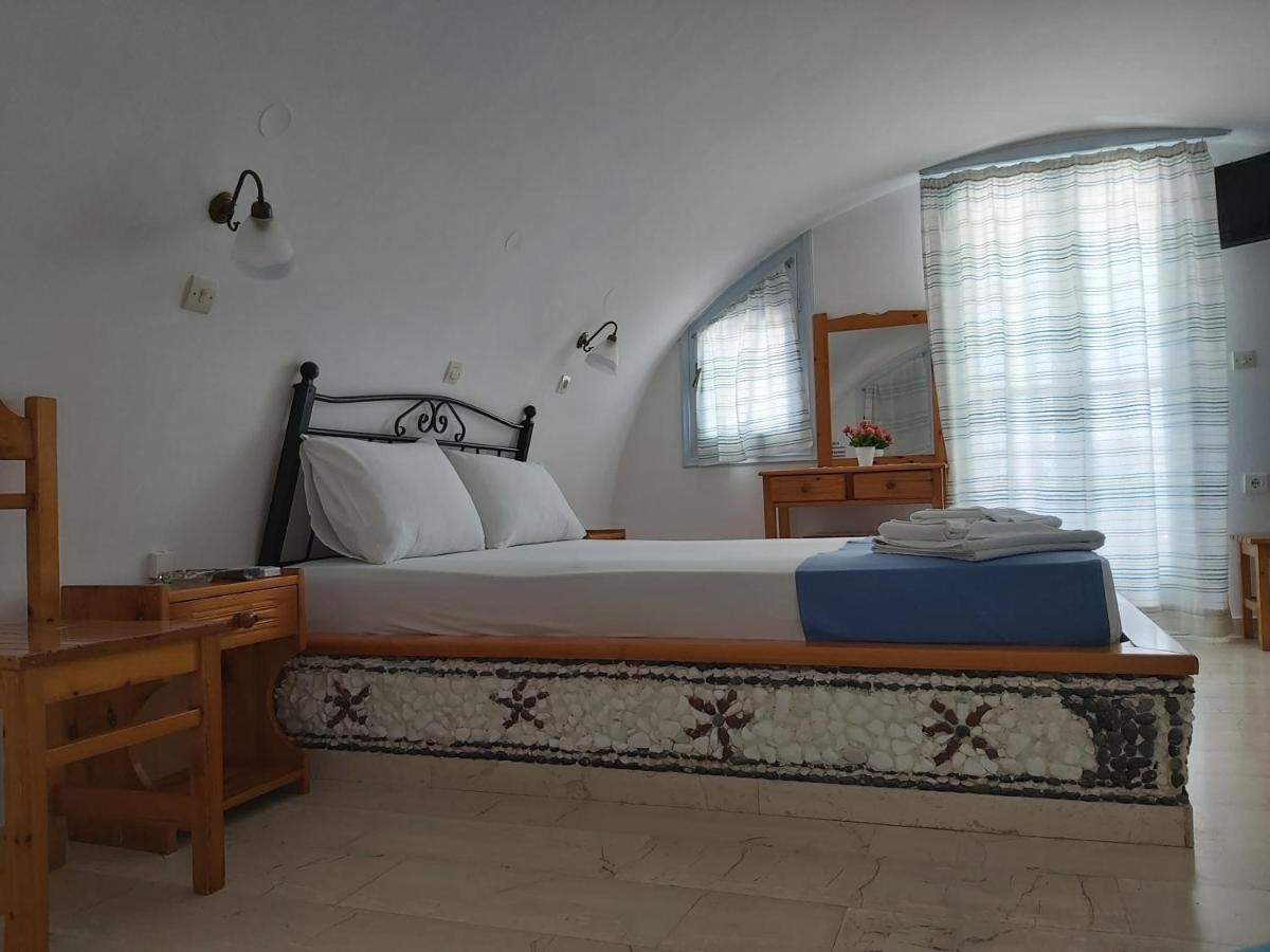 Hotel Stavros Perivolos (Santorini)