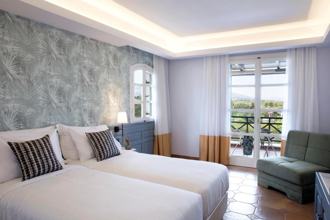 & Hotel