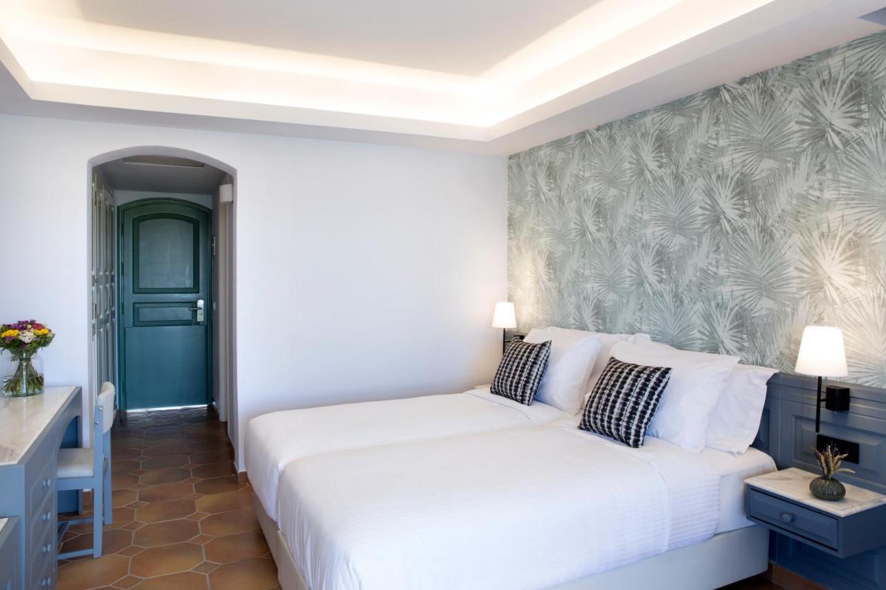 & Hotel