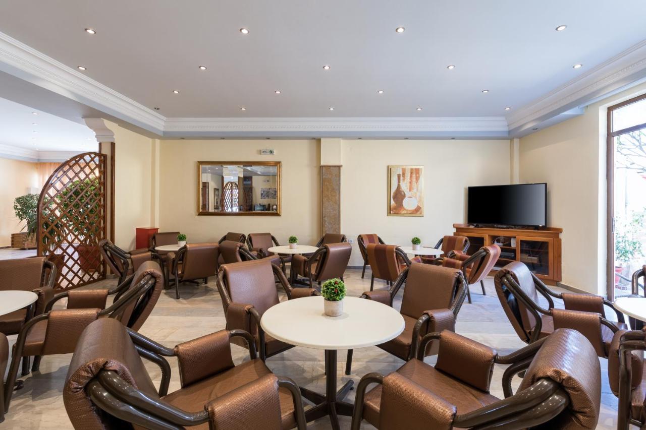 Lefkimi Hotel