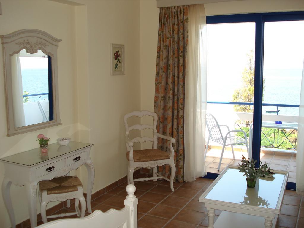 Agnadi Hotel 2*