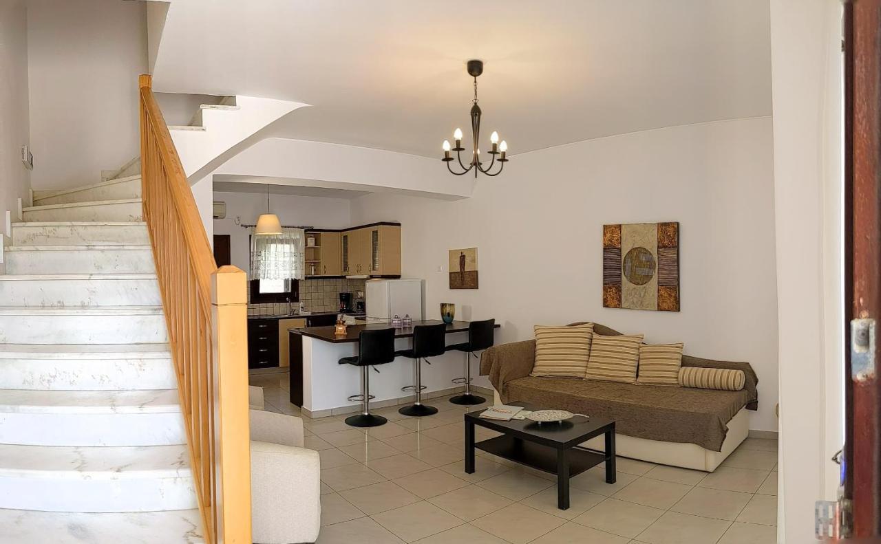 Maestralia Apartment Skyros