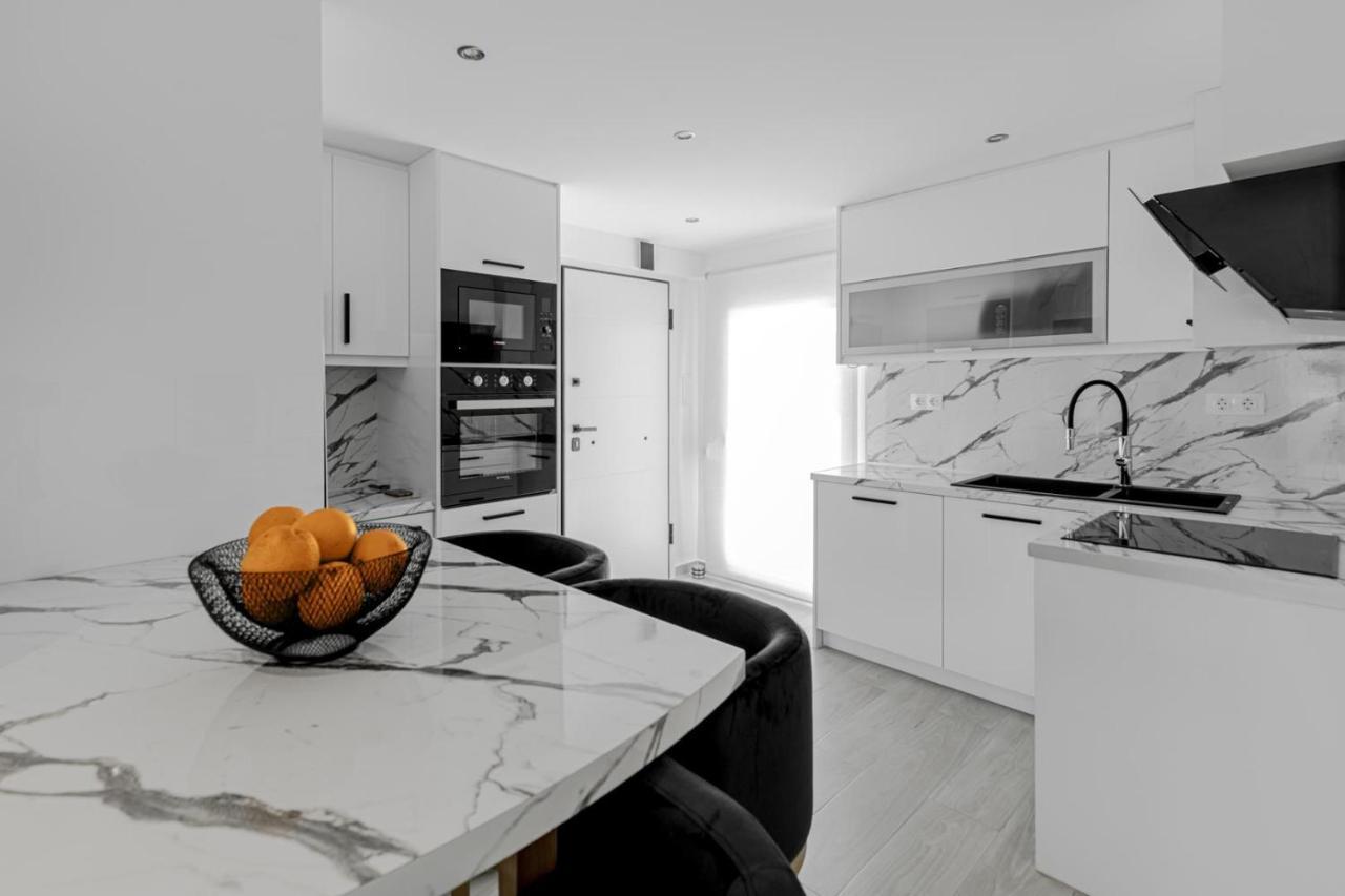 Diogenis Seaside Apartment *
