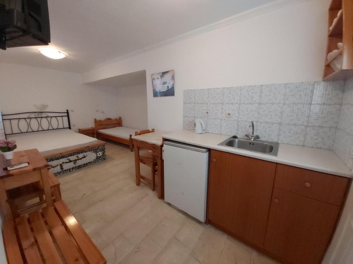 Hotel Stavros Perivolos (Santorini)
