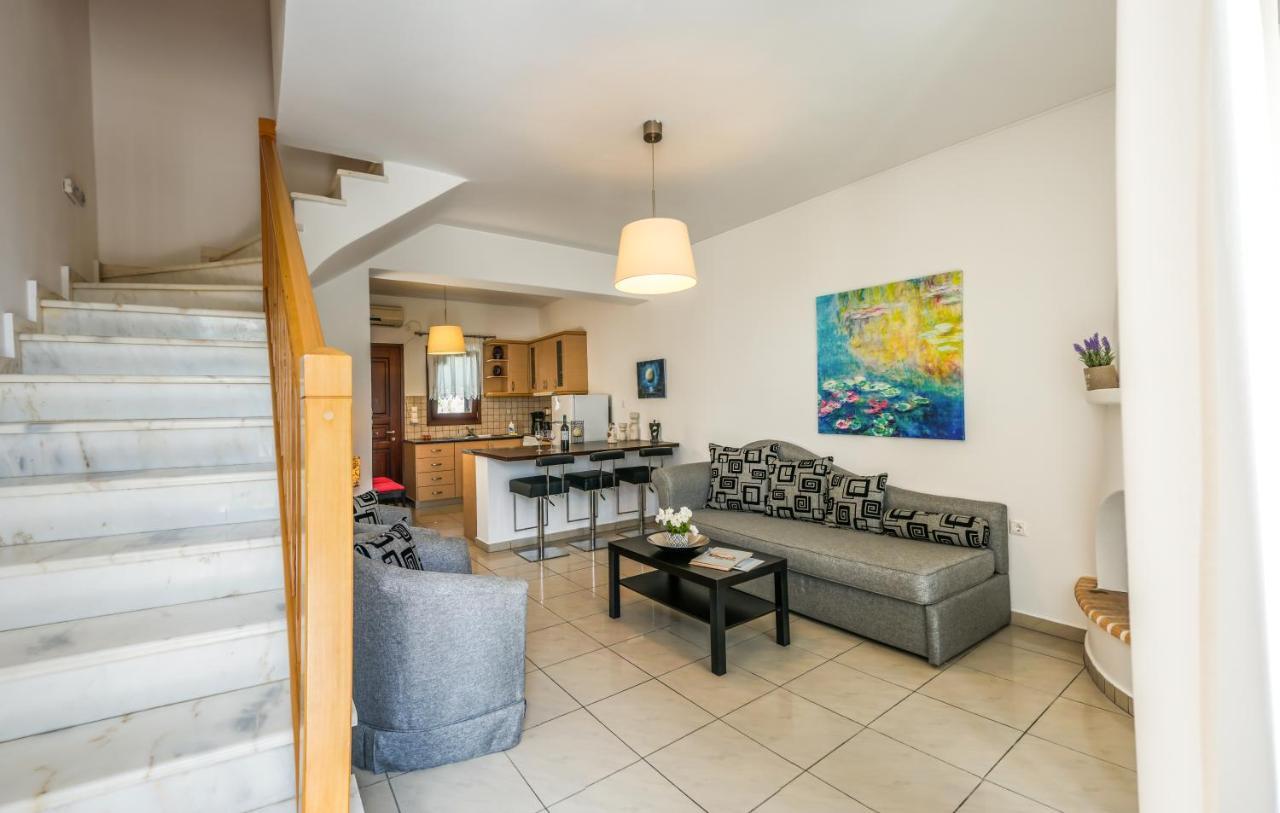 Apartment Maestralia Skyros
