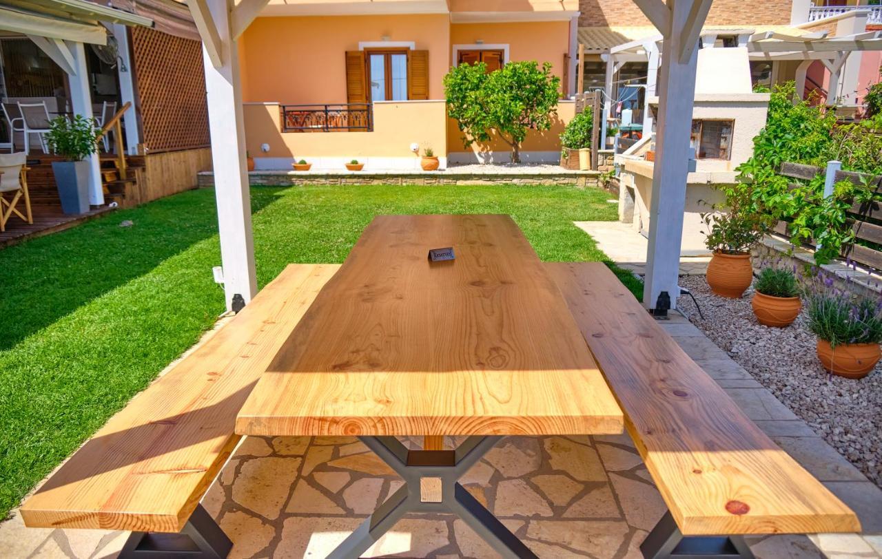 Houmis Apts & Guest house Agios Georgios Pagon