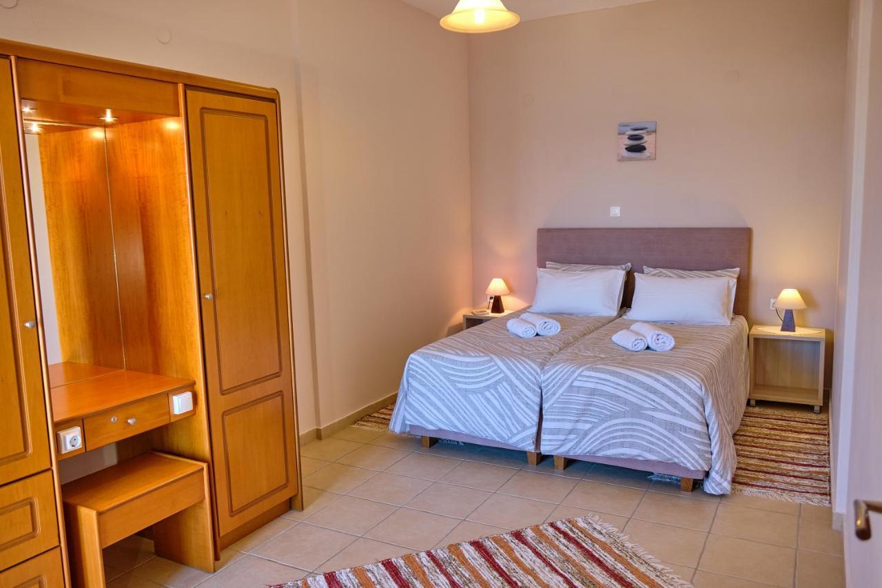 Houmis Apts & Guest house Agios Georgios Pagon