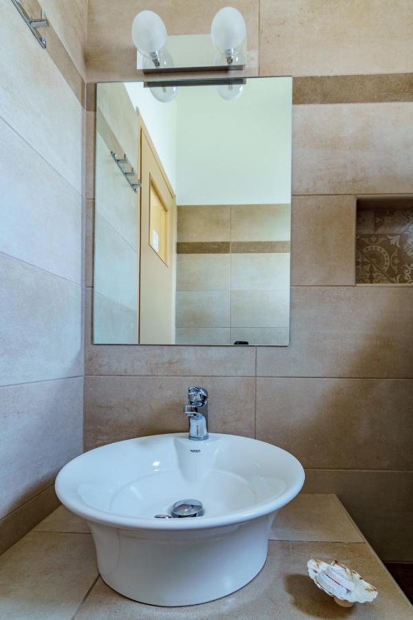Aparthotel Irini